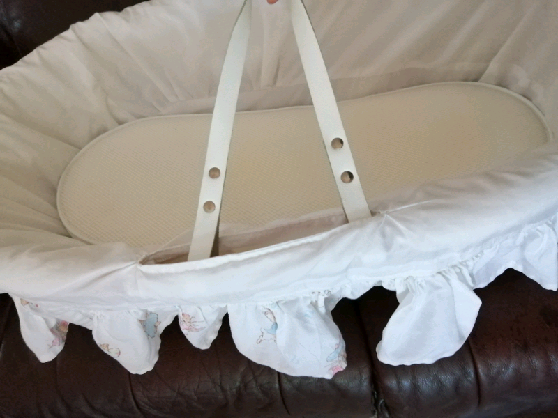 mothercare peter rabbit moses basket